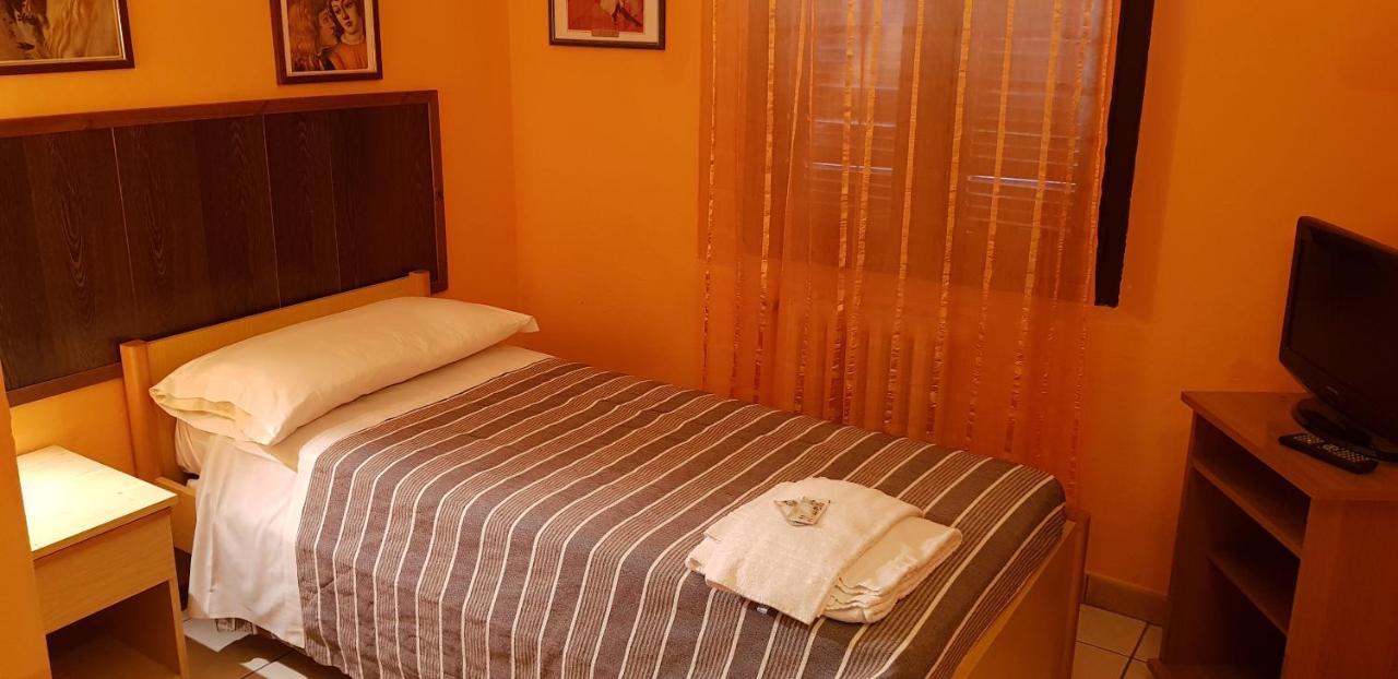 Piccadilly Hotel Sant'Andrea Bagni Екстериор снимка