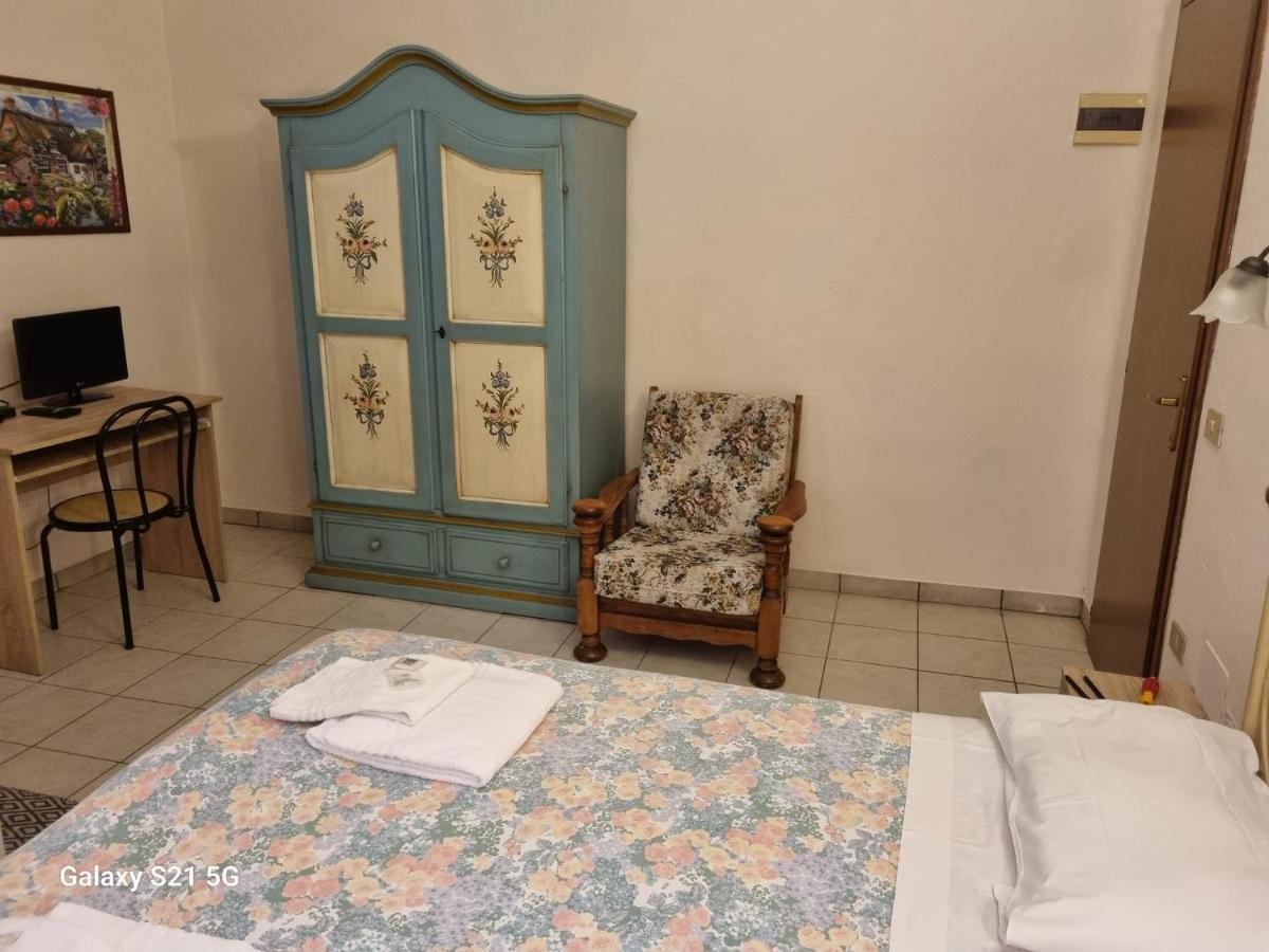 Piccadilly Hotel Sant'Andrea Bagni Екстериор снимка