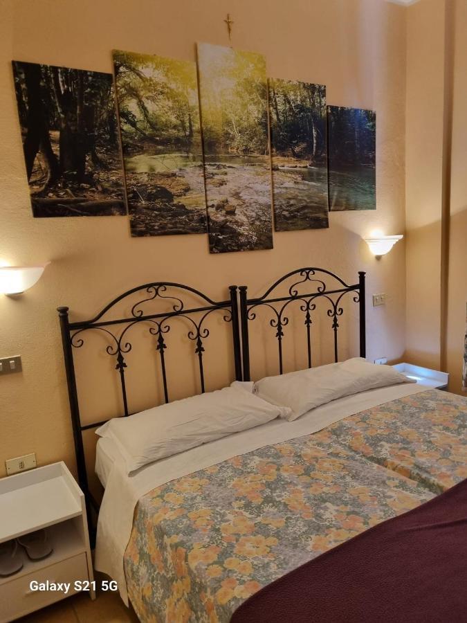 Piccadilly Hotel Sant'Andrea Bagni Екстериор снимка